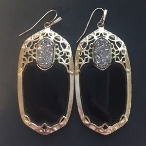 RARE Authentic Kendra Scott Deva Earrings